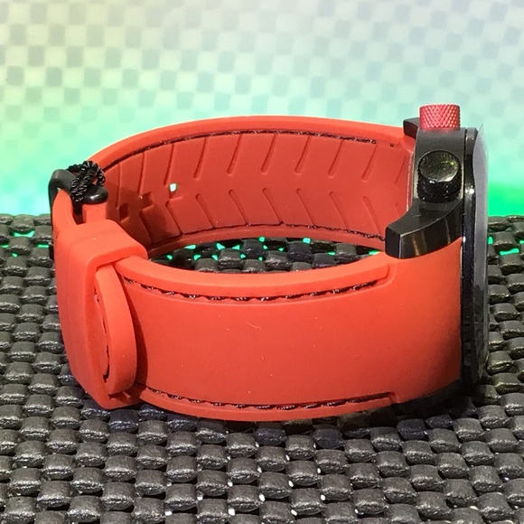 NWT ~ Red Line Octane - Picture 6 of 7